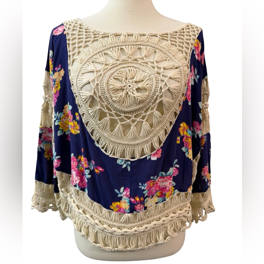 Love J Boho Floral Crochet Accent Top - Navy, Cream, Pink size Medium